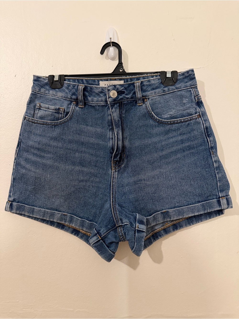 PacSun Mom Rolled Hem Denim Shorts-Medium Wash